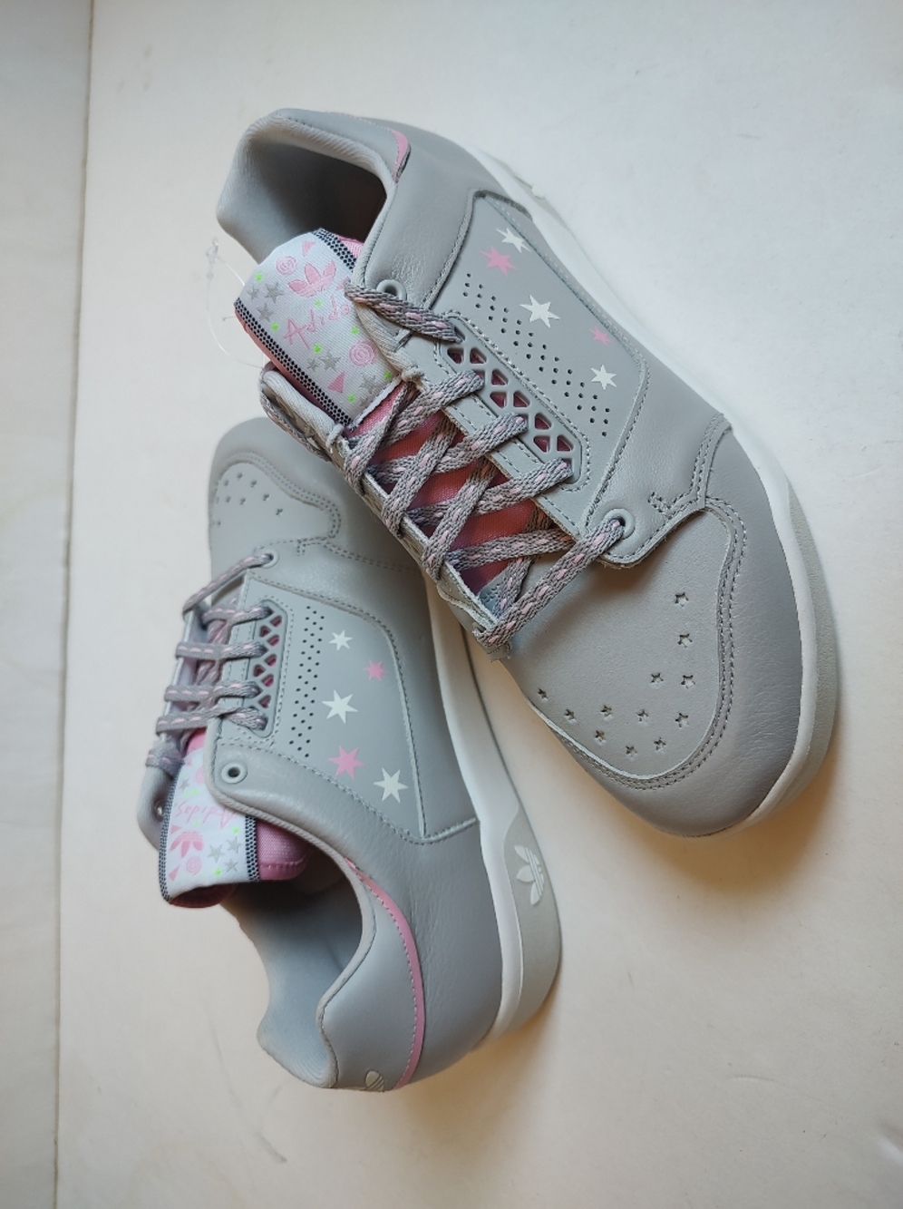 Adidas Slamcourt Lace Up Sneakers Grey Leather Stars Perforated Low Top 9 NIB - Picture 4 of 16